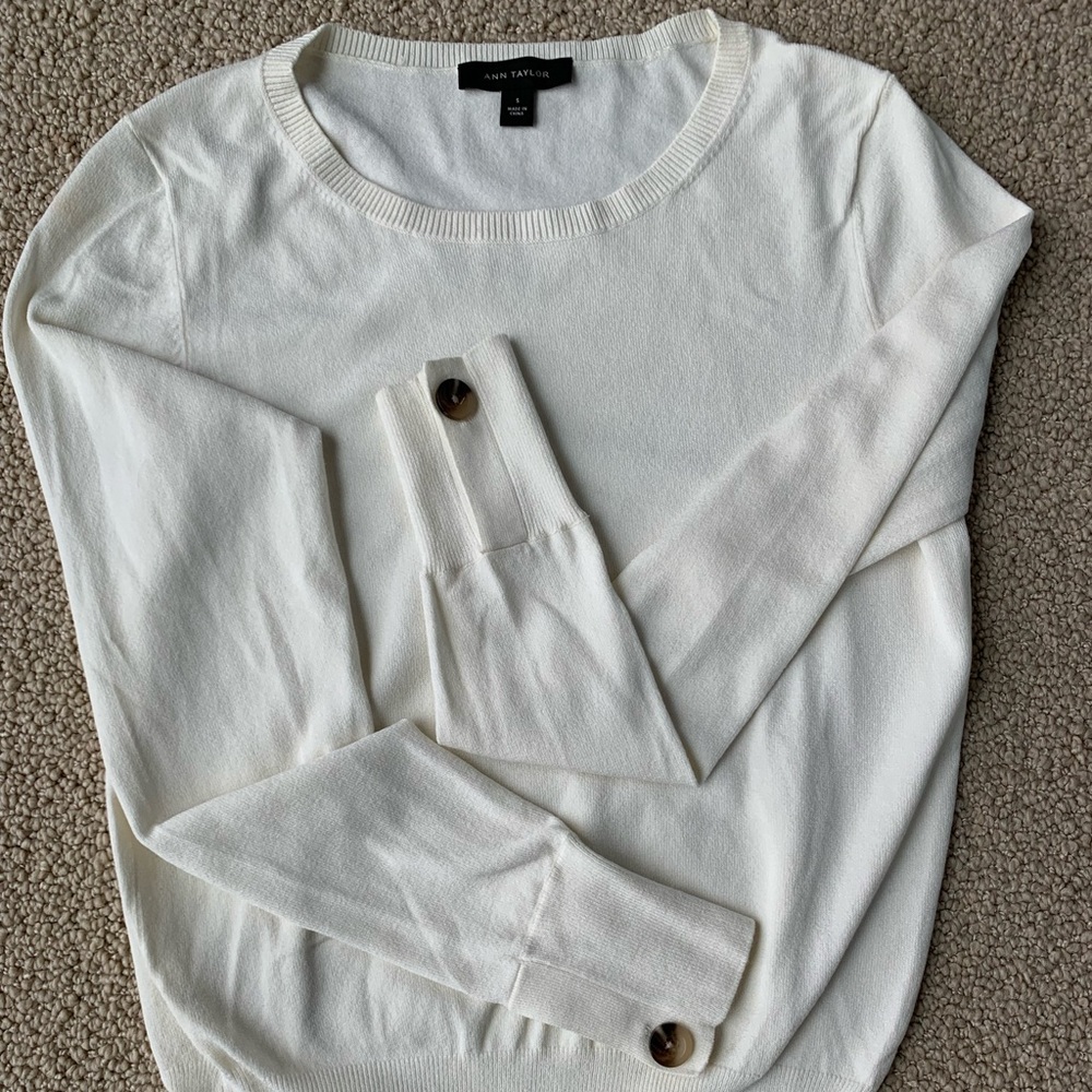 Ann Taylor Size S cream sweater with button details at wrist.